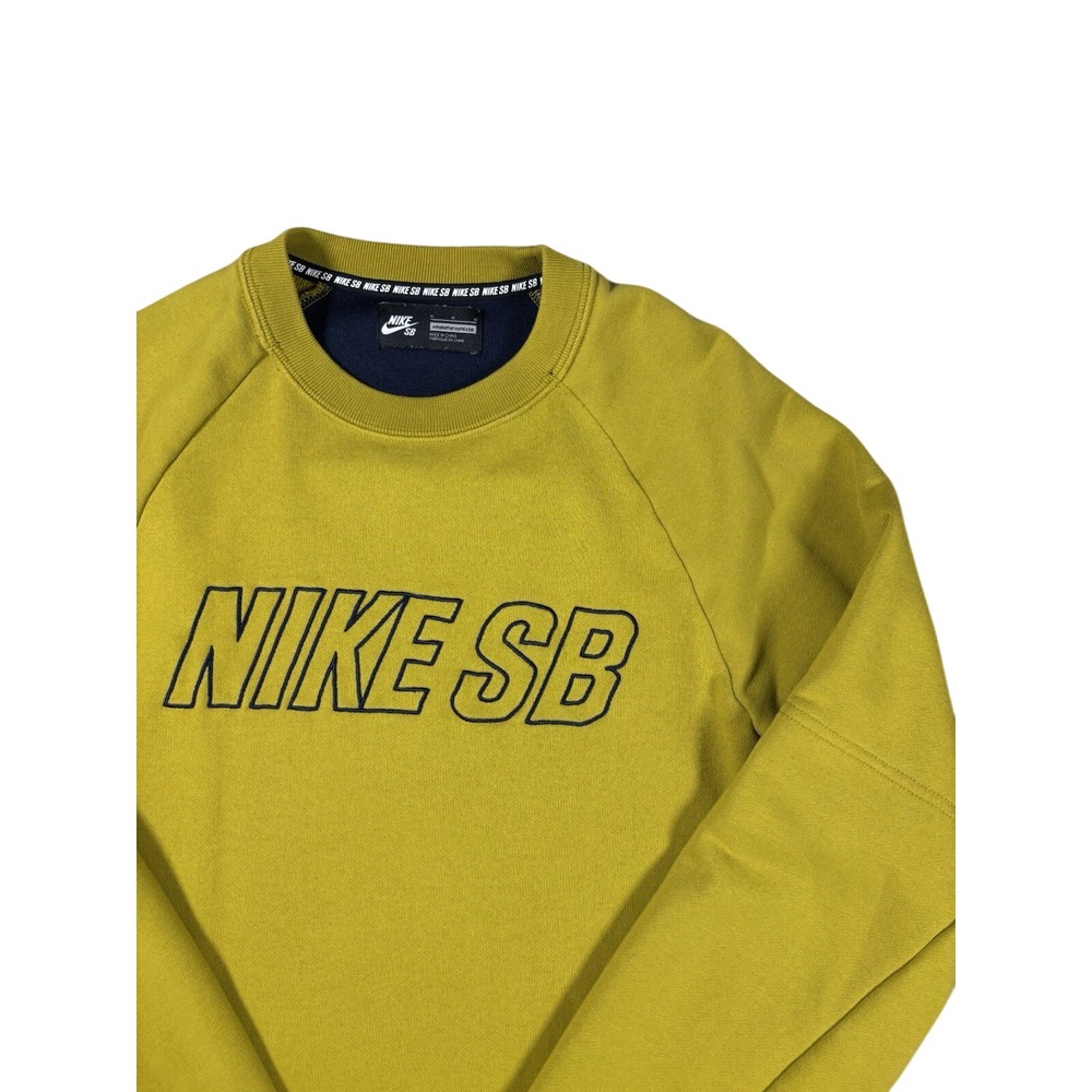 Nike SB Mens Crewneck Sweatshirt Mustard Yellow Logo Skate Pullover Medium